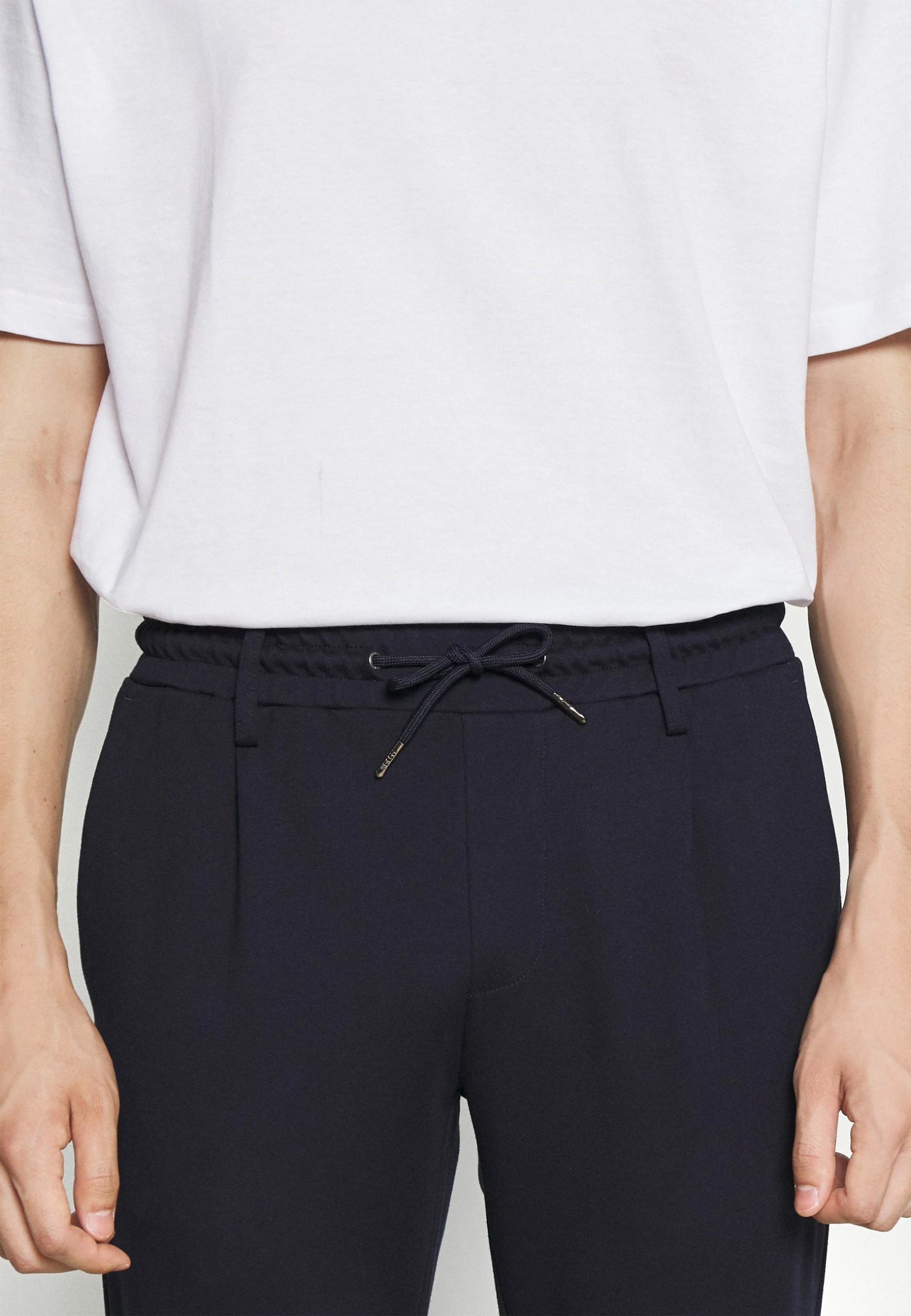 INDICODE JEANSEBERLEIN WITH ROLLED UP - Tygbyxor - Navy 5 INDICODE JEANSEBERLEIN WITH ROLLED UP - Tygbyxor - Navy - Bild 5